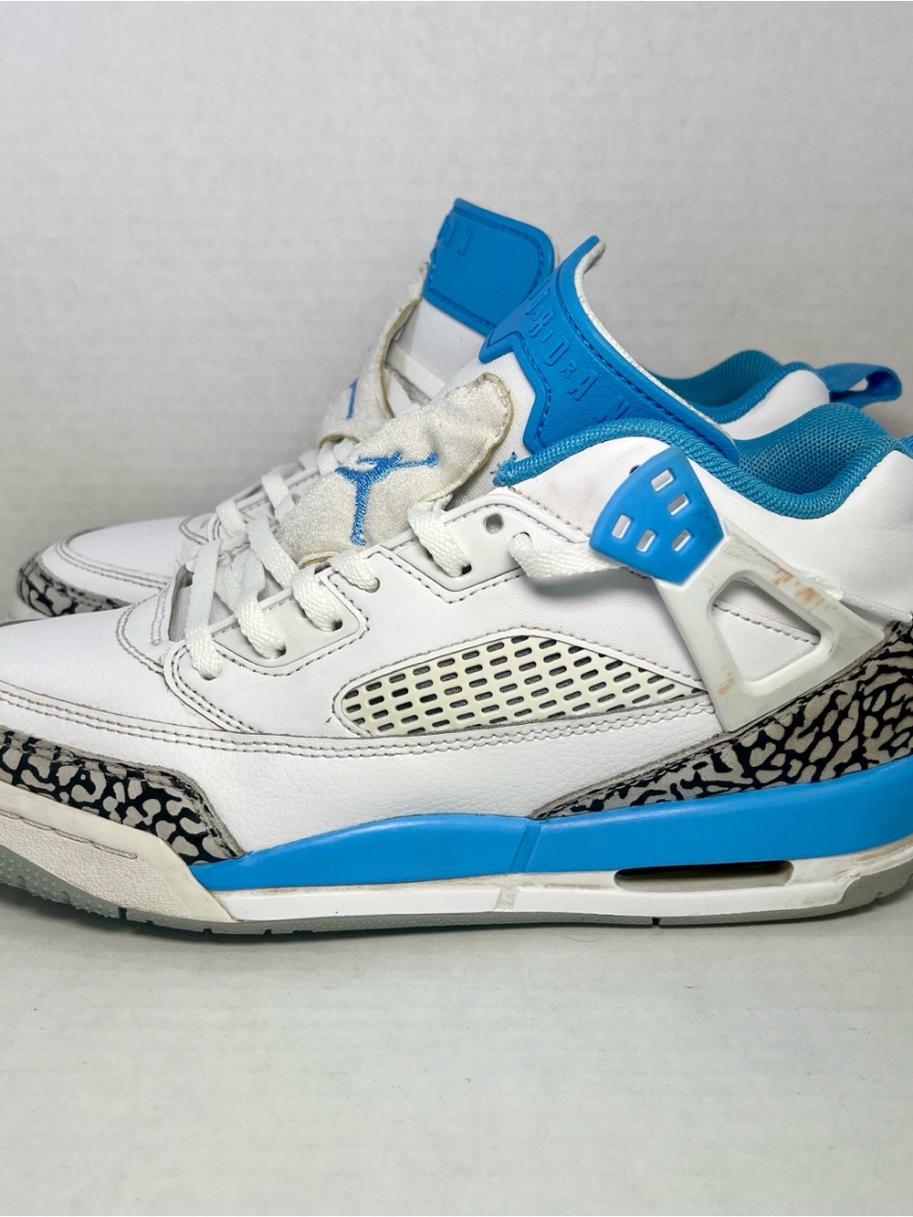 Air Jordan Spizike Low University Blue Youth Size 6.5Y PreOwned